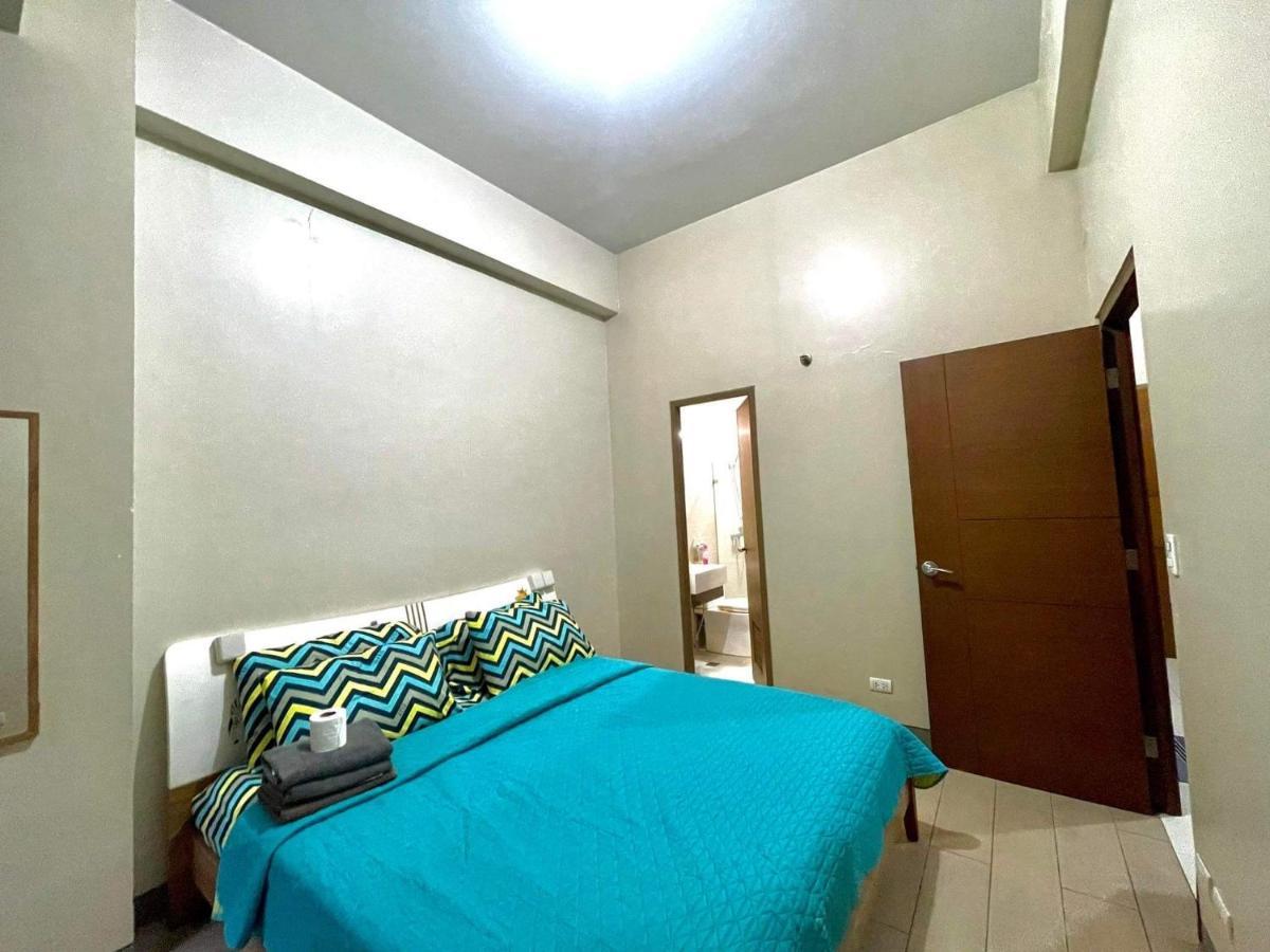 Lovely 2 Bed Room Condo Infront Of Naia Terminal 3 Manila Exterior foto
